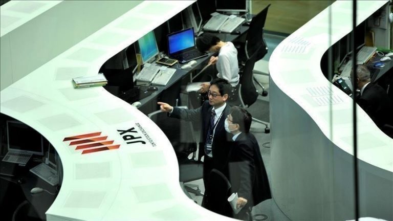 At Thursday’s close, Asian stock markets were mixed.