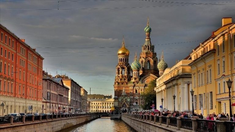 The EU has approved a fresh package of sanctions against Russia in response to the conflict in Ukraine.