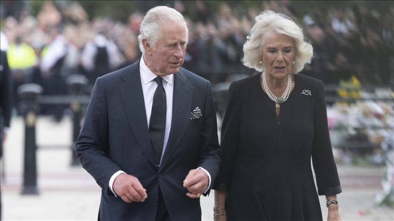 Charles III addresses the nation for the first time as king in “The King’s Speech”