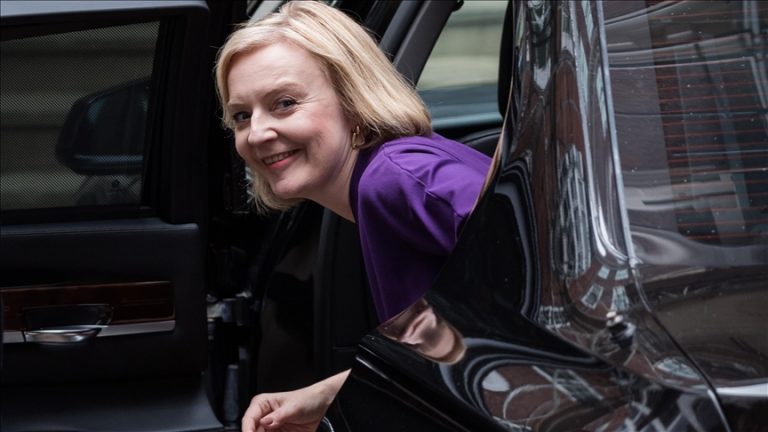 The new UK prime minister Liz Truss is met with reactions from world leaders.
