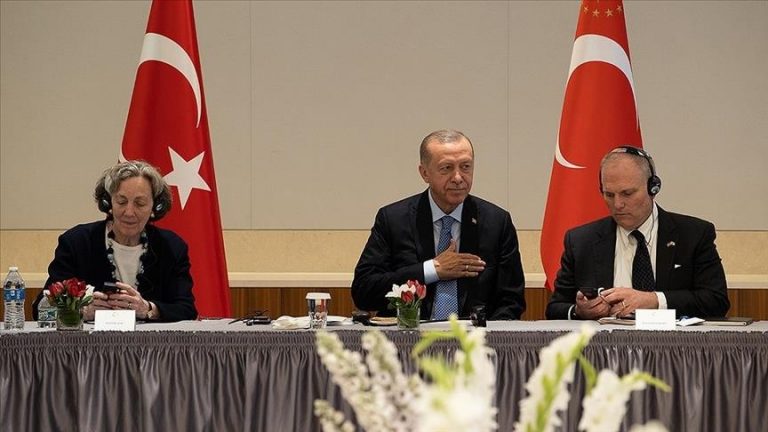 The Turkish president meets with members of the American Jewish community in New York.
