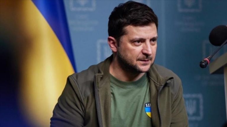 Ukrainian president signs decree refusing talks with Putin