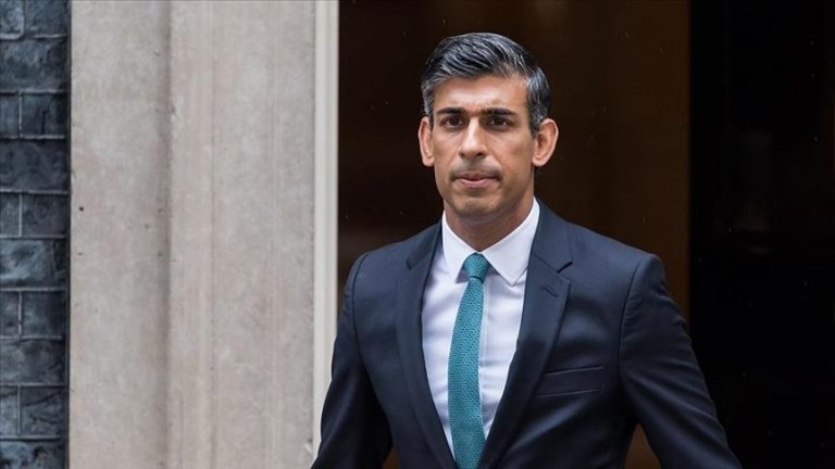 Sunak, the newly elected British prime minister, answers his first set of PMQs.