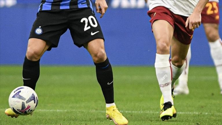 Football in Europe: Man City, Arsenal win the Manchester and London derbies