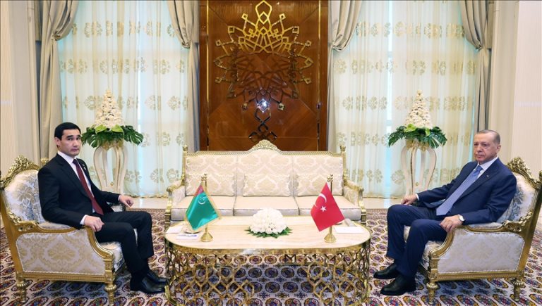 Leaders of Turkey and Turkmen meet concurrently with the Awaza summit