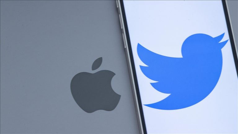 Musk claims that after meeting Tim Cook, Apple never considered removing the Twitter app.