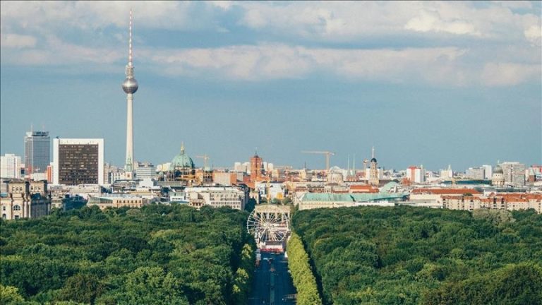Muslims in Berlin decry lack of burial places, demand urgent solution
