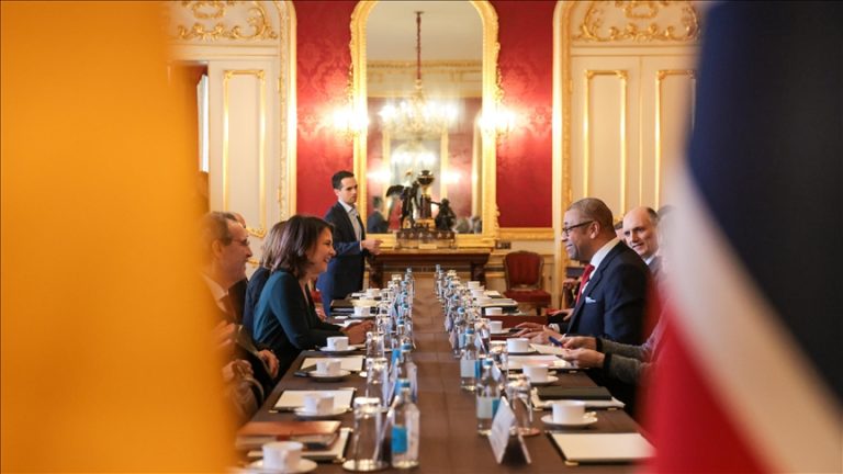 The United Kingdom and Germany have agreed to increase their cooperation in assisting Ukraine and combating climate change.