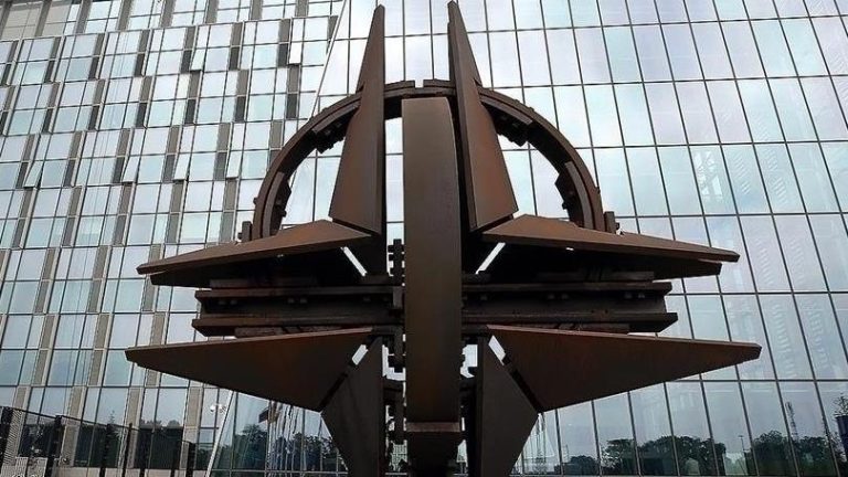 NATO demands that Russia comply with the New START nuclear pact.