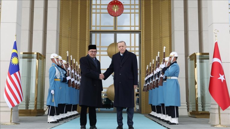 Turkish president receives Malaysia’s premier after deadly quakes