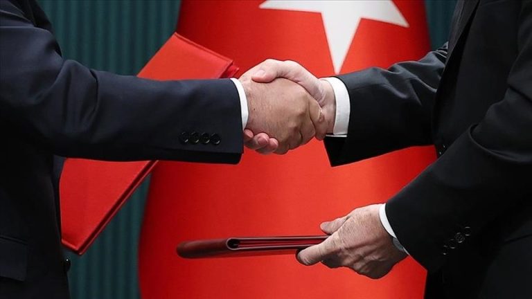 Turkey and Saudi Arabia have signed commercial agreements in a variety of fields.