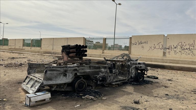 Sudan fighting rages near presidential palace in Khartoum
