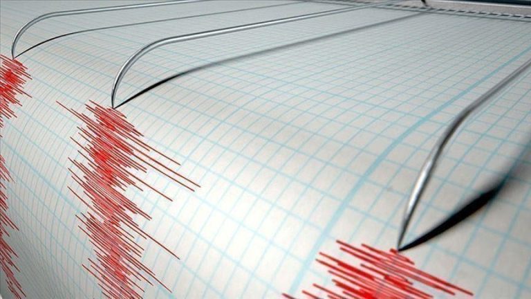 7.1-magnitude earthquake strikes the islands of New Zealand.