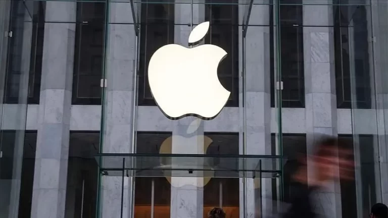 Apple’s total sales decline for 2nd consecutive quarter