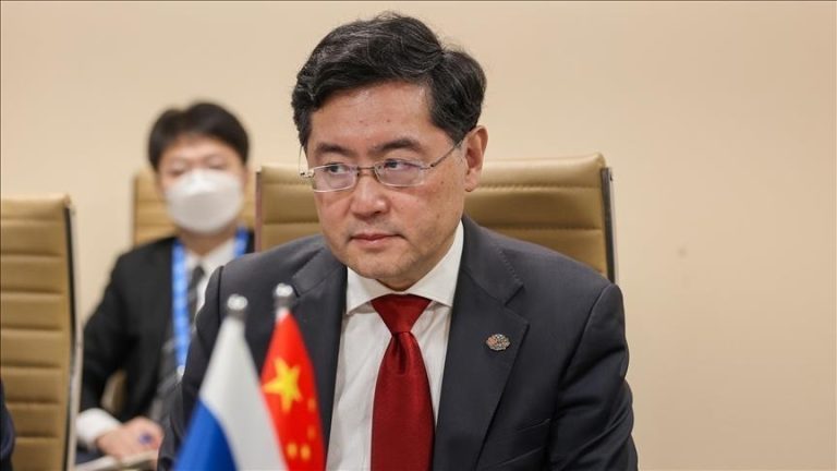 China’s foreign minister promotes haste in the construction of an economic corridor with Myanmar.