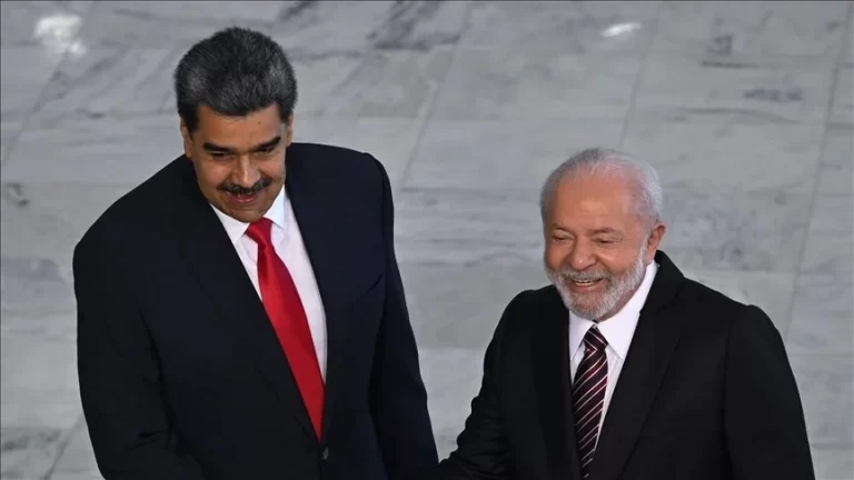 In Brazil, Lula and Maduro had a ‘historic’ meeting.
