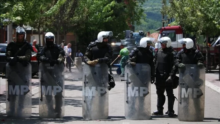 NATO is sending an additional 700 troops to Kosovo due to clashes.