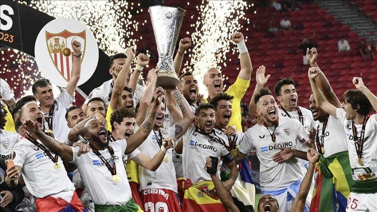 Sevilla claims their seventh UEFA Europa League title.