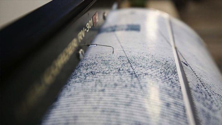 A powerful earthquake has jolted the Alaska peninsula region.