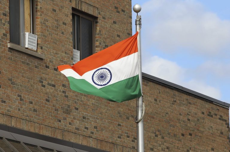 As the diplomatic schism grows, India suspends visa services for Canadians.