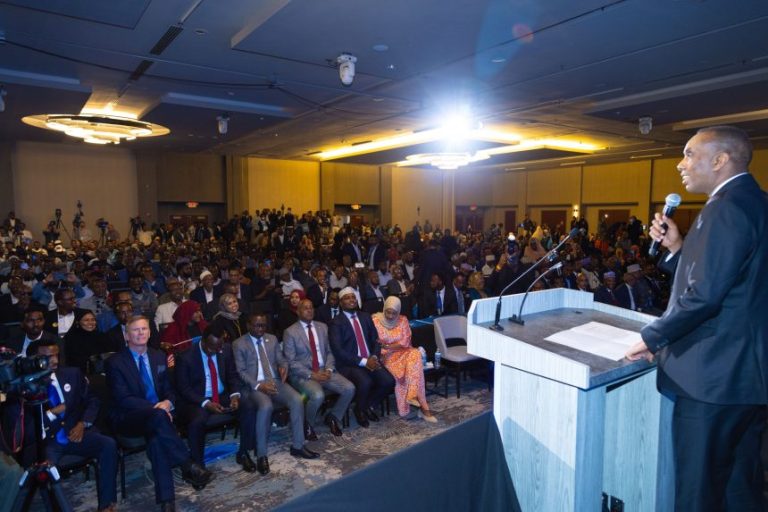 Prime Minister Hamza addresses Minnesota’s largest Somali community.