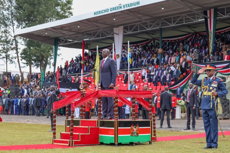 4 dead and 100 injured at a stampede in Kenya during national holiday celebration