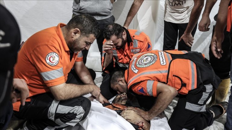 The number of Palestinians killed in Israeli strikes on Gaza has risen to 2,750.