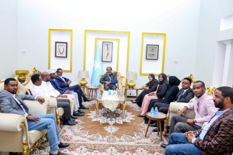 President Hassan Sheikh meets with the Somali people for consultation.
