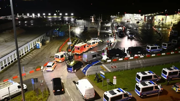 Hostage Crisis at Hamburg Airport Resolved Peacefully