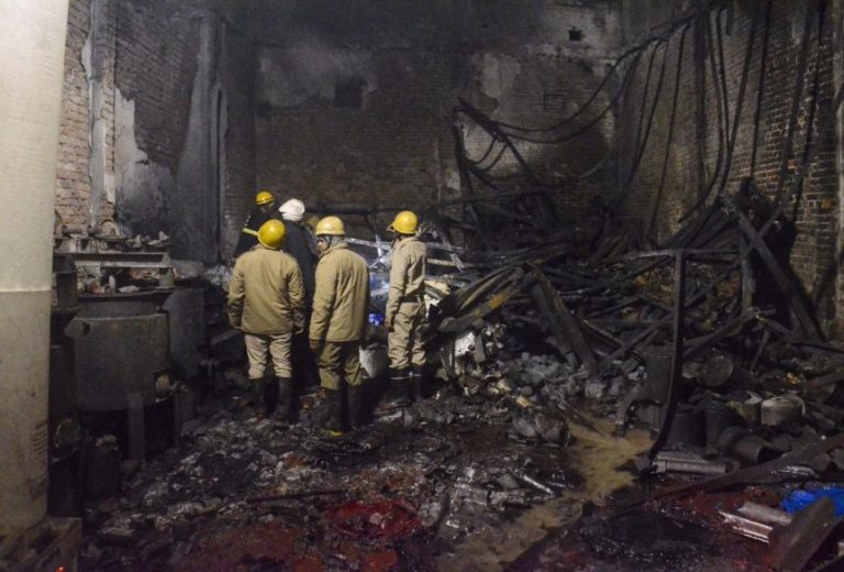 At least 11 people died and four were injured in a major fire at a paint business in New Delhi.