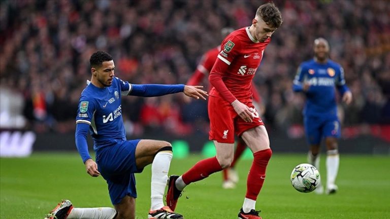 Liverpool overcame Chelsea in extra time to win the English League Cup for the tenth time.