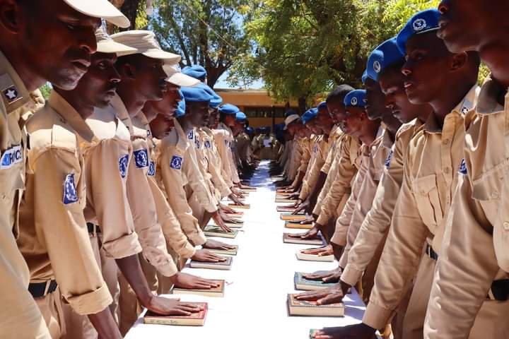 300 police officers were sworn in Mogadishu to secure it during Ramadan.