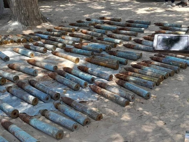 Somali Police confiscate 140 mortars after an operation in Mogadishu.