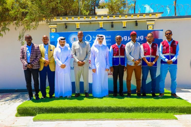 Qatar Ambassador Launches Iftar Program for the Needy in Mogadishu.