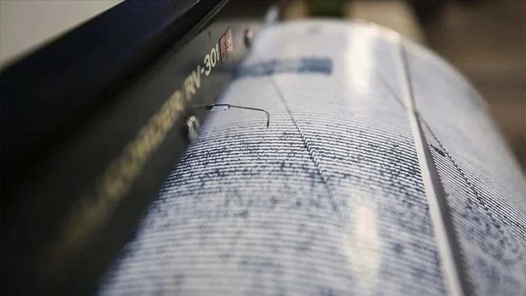 5.2 magnitude earthquake hits southern Japan.