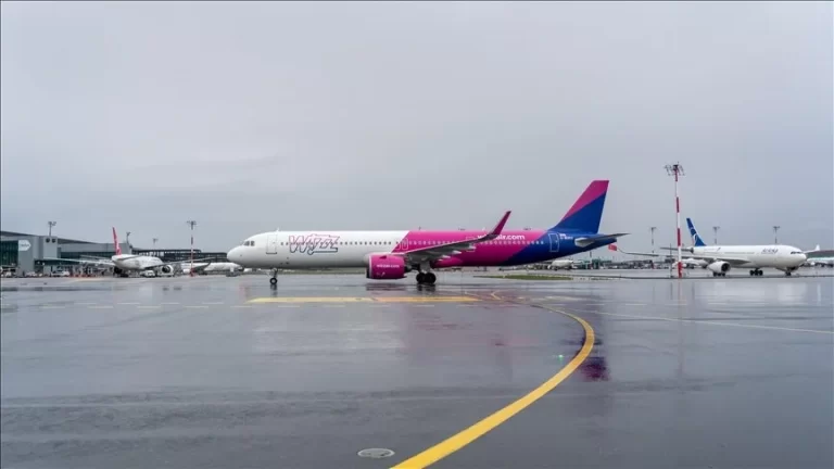 Airlines react as Israel-Iran tensions escalate