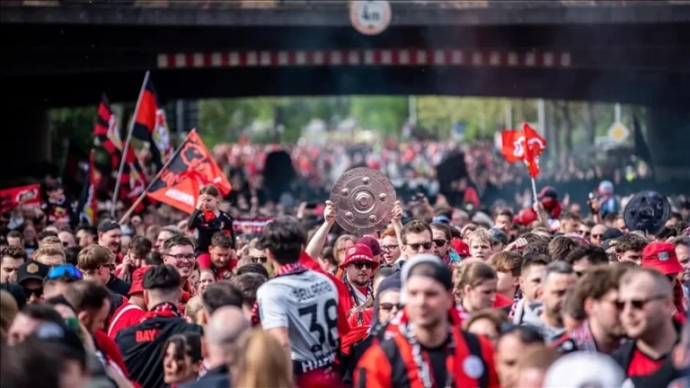 Bayer Leverkusen won the inaugural German Bundesliga title.