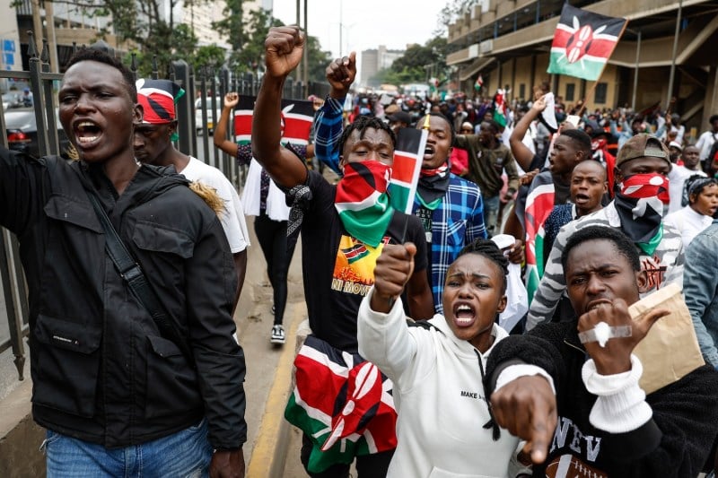 Anti-Government Protesters Clash with Pro-Ruto Supporters in the latest Kenyan protests