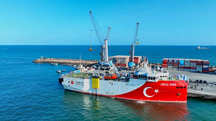 Turkish Fishermen Granted Access to Somali Waters Amid Trawler Ban