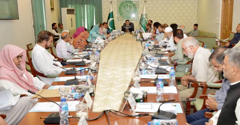 Somalian Ambassador Strengthens Educational Ties with IIUI During Official Visit