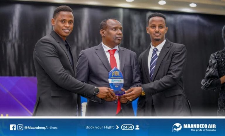 Mandeeq Air Honored with Best Airline Brand Awareness Award at Somali Social Media Awards 2024