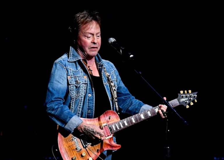 Rock Legend Rick Derringer Dies at 77