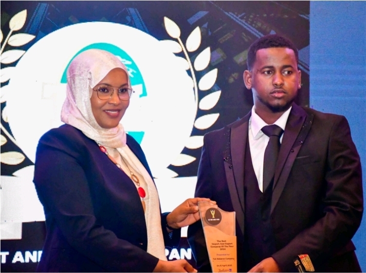 Tak Makaron Company Named Best Import and Export Company of the Year 2024 at EASA